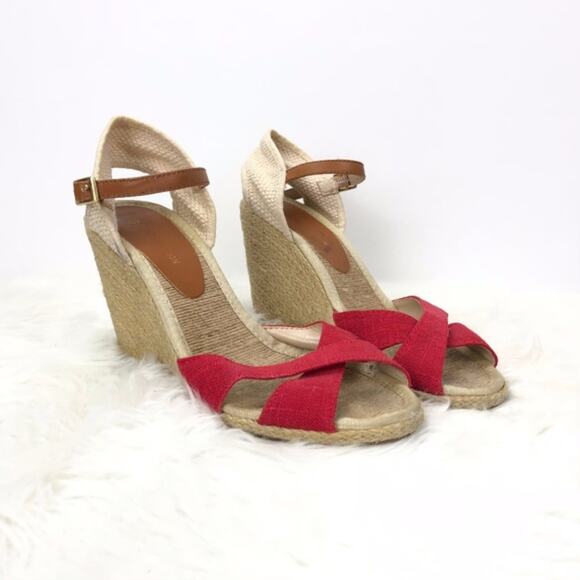 2/$30 BCBGeneration 7.5 B Womens Red Beige Canvas Ankle Strap Wedge Sandals - Picture 1 of 10